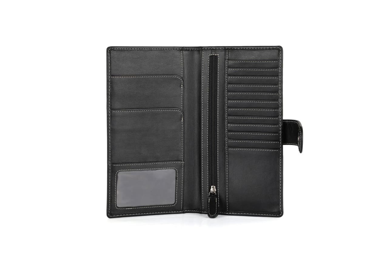 RINN - eco-neutral® Cactus Leather Travel Wallet - Image 6