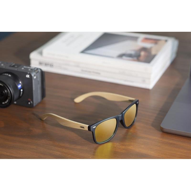 INZA- eco-neutral Bamboo Sunglass - Image 3