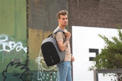 XDDESIGN BOBBY HERO Anti-theft Backpack in rPET material Grey - Image 6