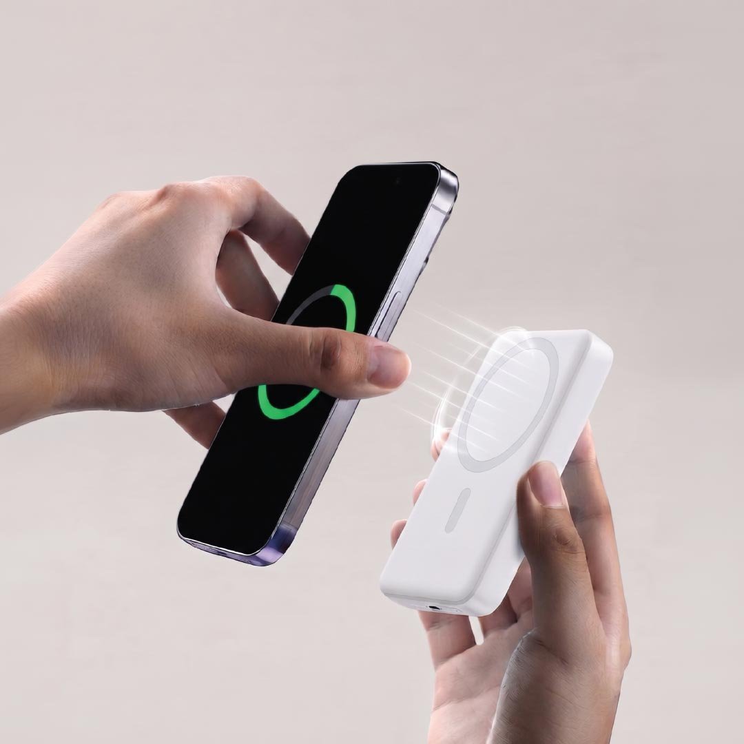 Maglite 5K 5000 mAh Magnetic Wireless Power Bank White - Image 5