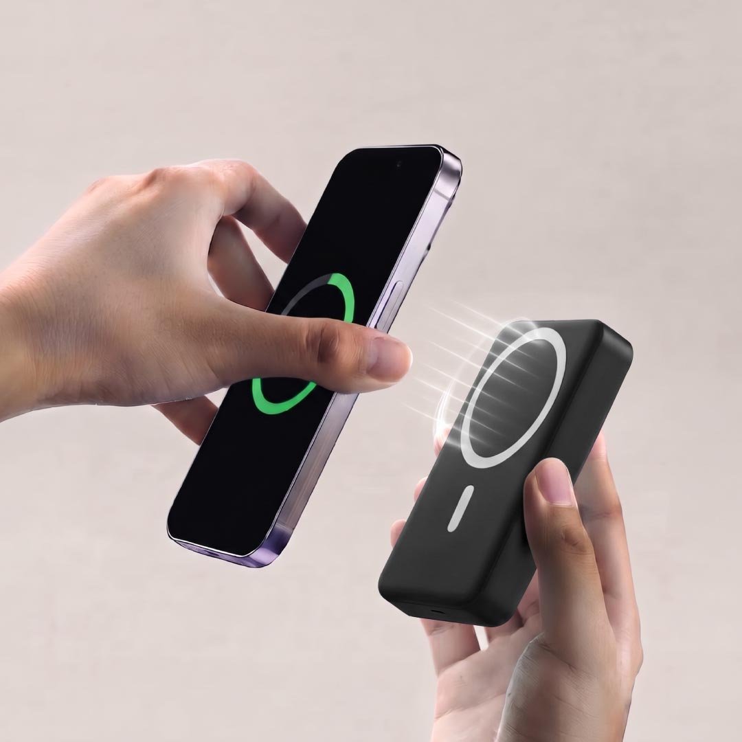 Maglite 10K 10000 mAh Magnetic Wireless Power Bank Black - Image 5